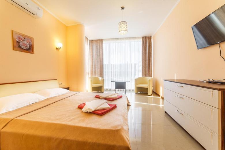 Baza Otdykha Jules Verne Hotel Zatoka Zewnętrze zdjęcie