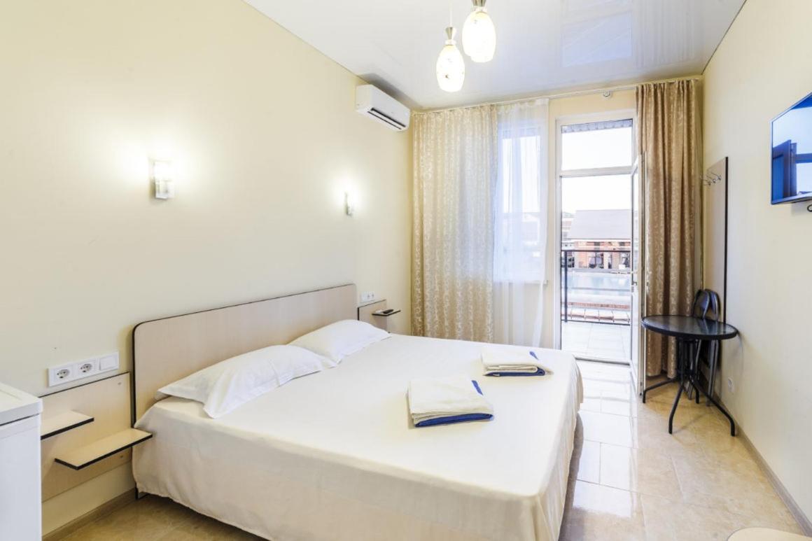 Baza Otdykha Jules Verne Hotel Zatoka Zewnętrze zdjęcie