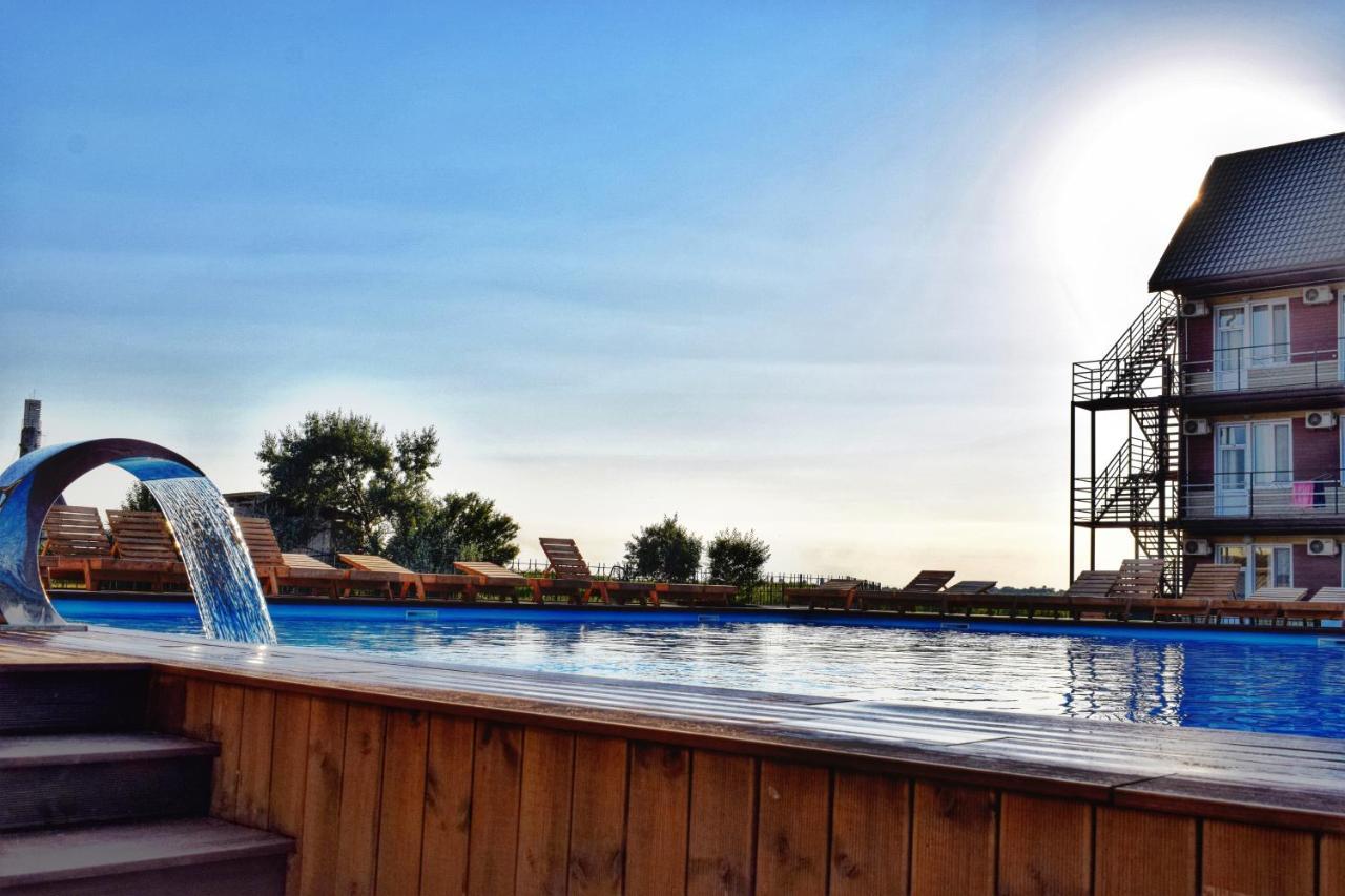 Baza Otdykha Jules Verne Hotel Zatoka Zewnętrze zdjęcie